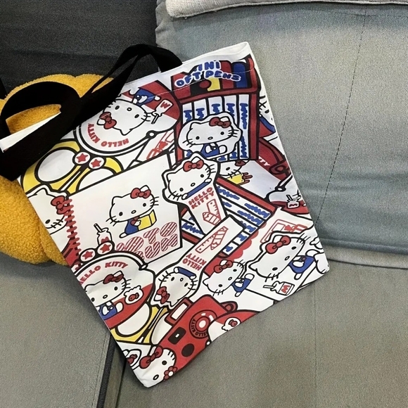 Hello Kitty Small Tote Bag - Picture 1 of 1